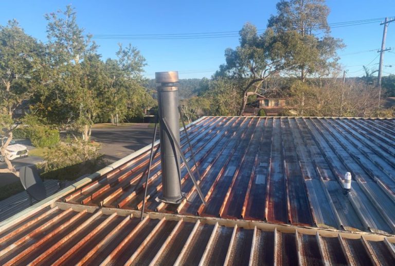 Roof Repair vs Replacement: Choosing Your Ideal Roofing Solution